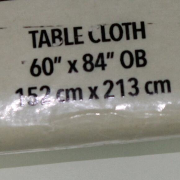 Trends Collection Royal Damask Tablecloth Oblong White Shimmer 60 in X 84 in - Picture 6 of 11